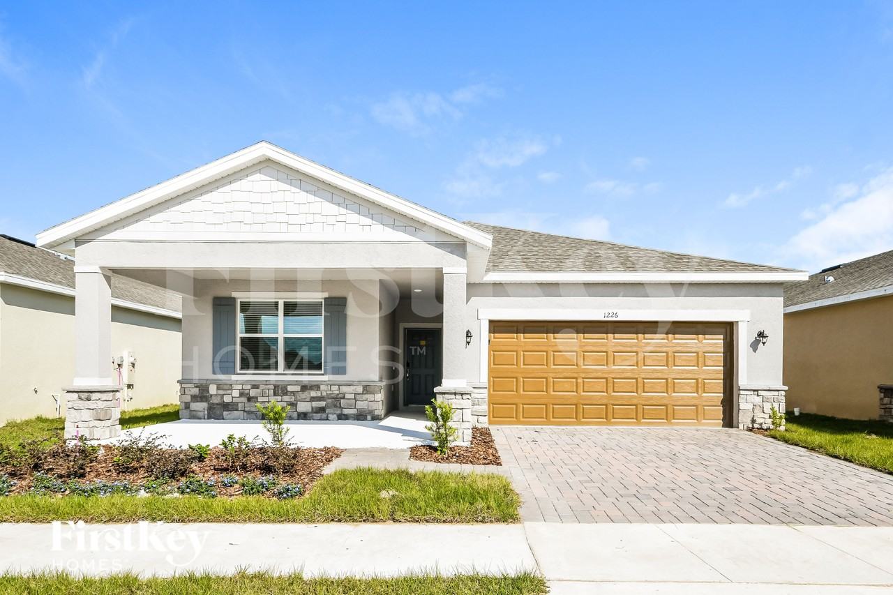 1226 Ponca Rd - Photo 2 of 19