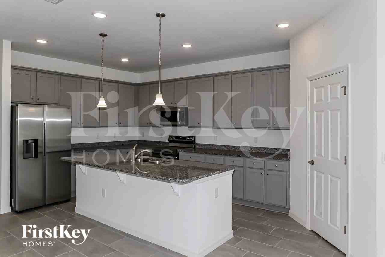 1221 Spokane Pt - Photo 6 of 15