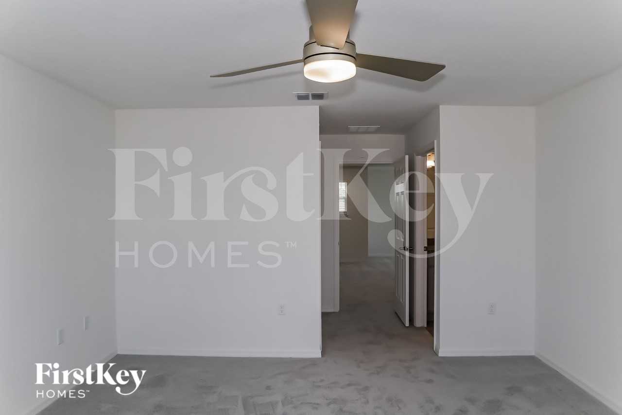 1221 Spokane Pt - Photo 7 of 15