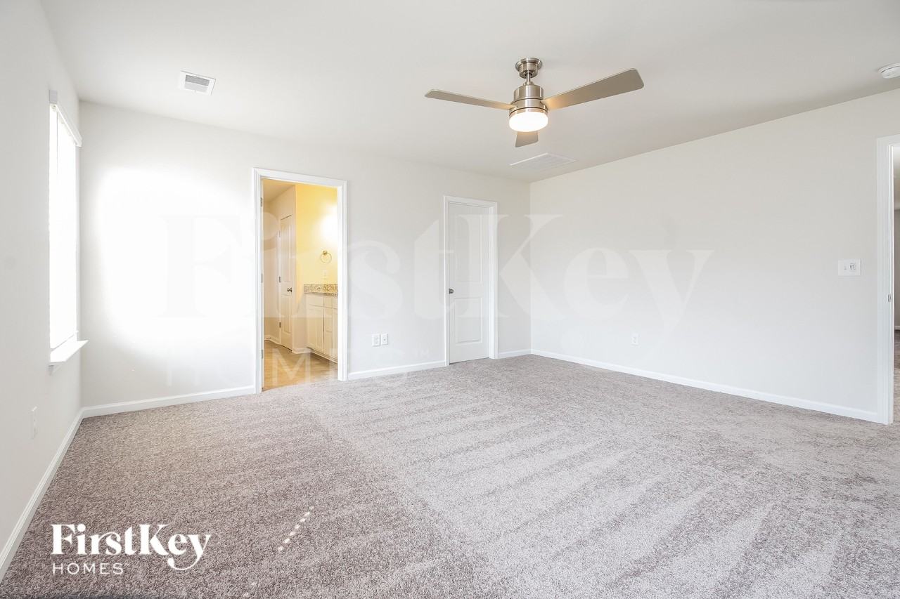 806 Birchcrest Way - Photo 7 of 15