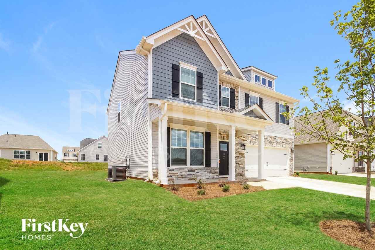 804 Birchcrest Way - Photo 2 of 16