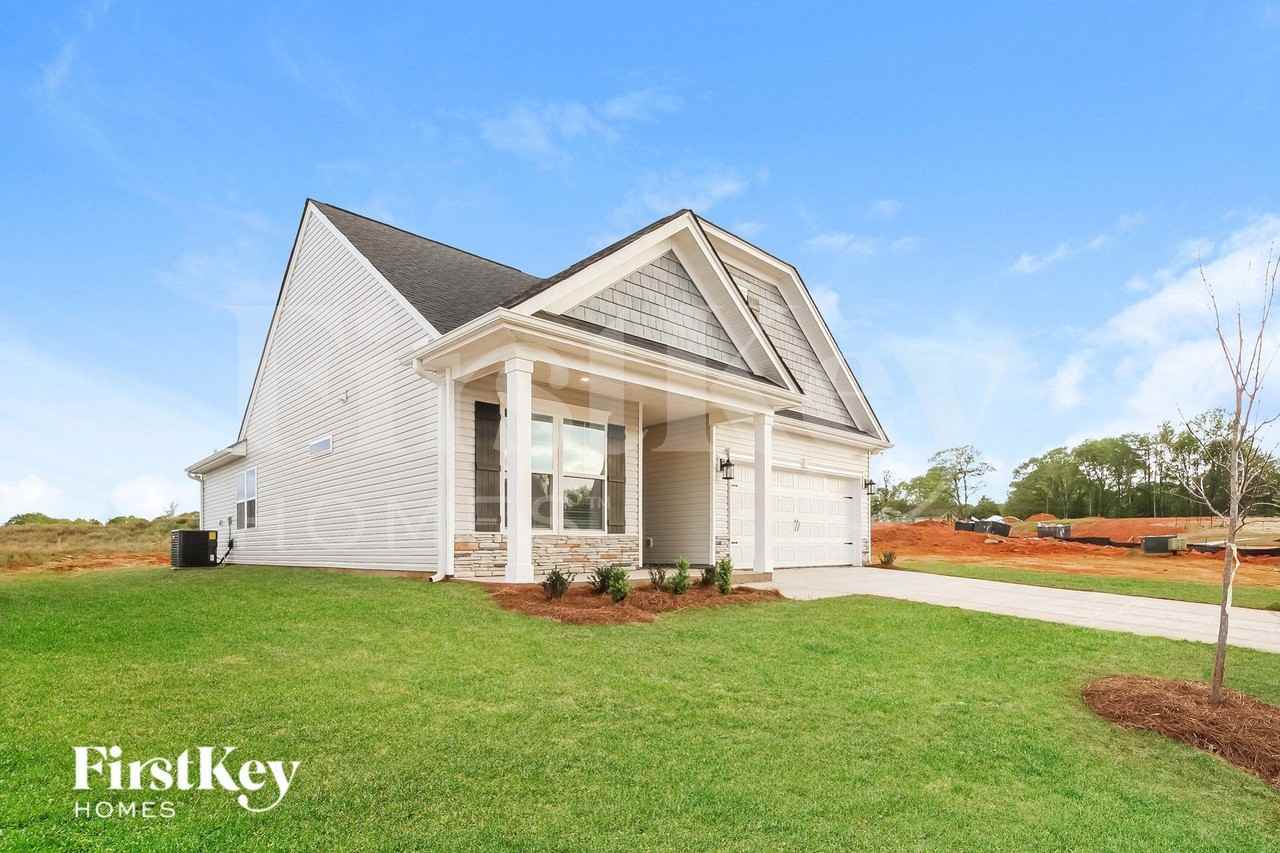 423 Stonefence Drive - Photo 2 of 15