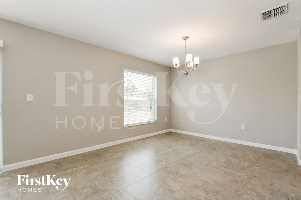 208 Southern Breeze Loop - Photo 3 of 16