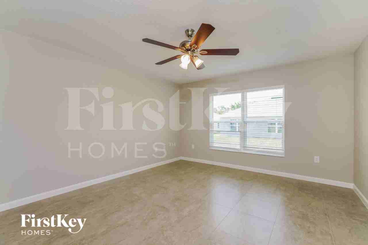 179 Southern Breeze Loop - Photo 3 of 16