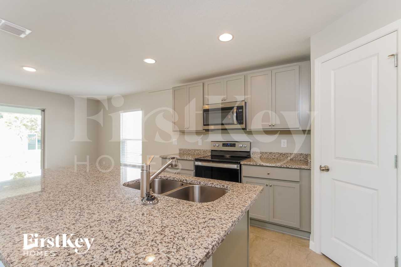 179 Southern Breeze Loop - Photo 5 of 16