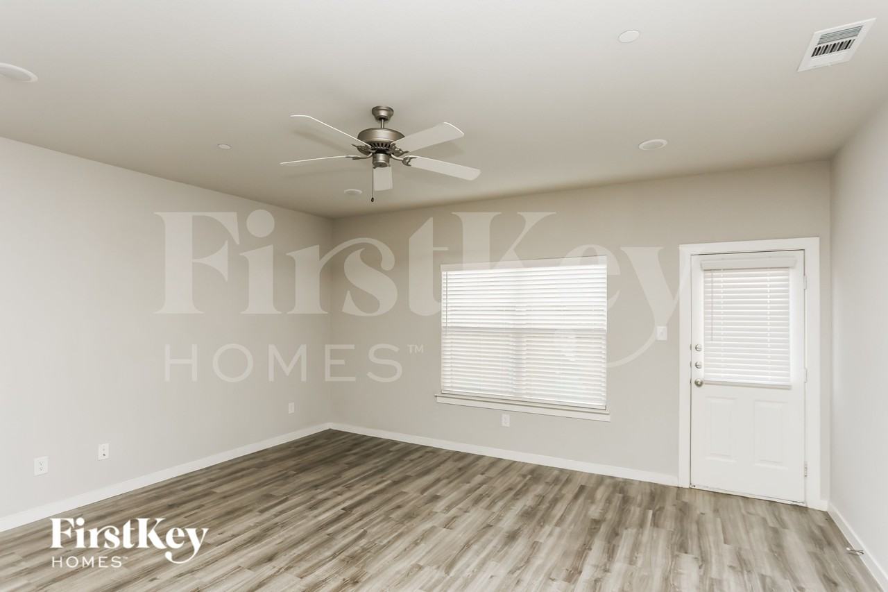 616 Ava Trl - Photo 6 of 16