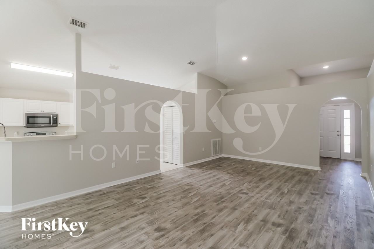 13230 Kent Bradley Street - Photo 4 of 15