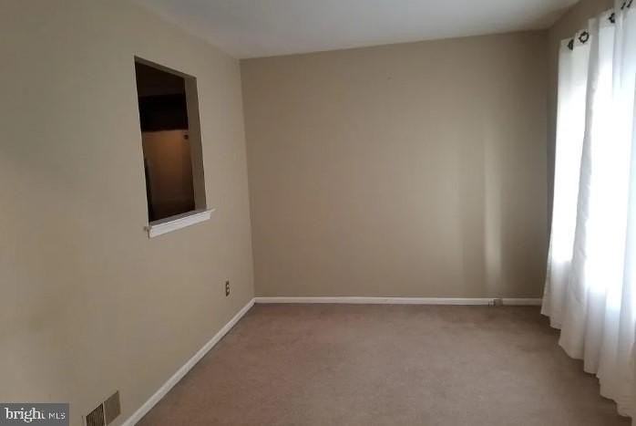 132 Neyland Court - Photo 4 of 14