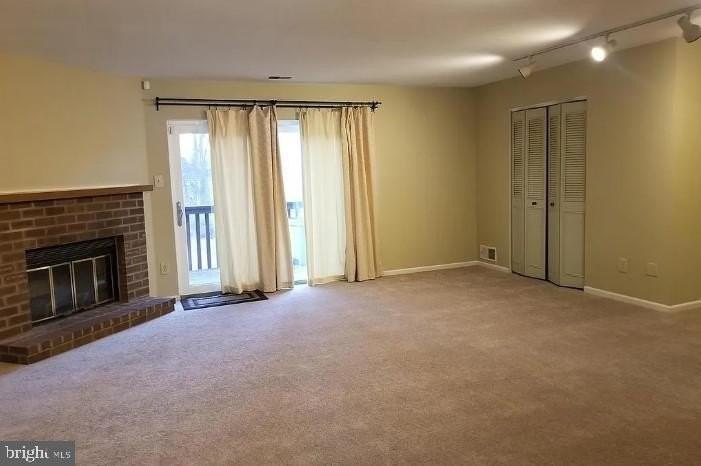 132 Neyland Court - Photo 5 of 14