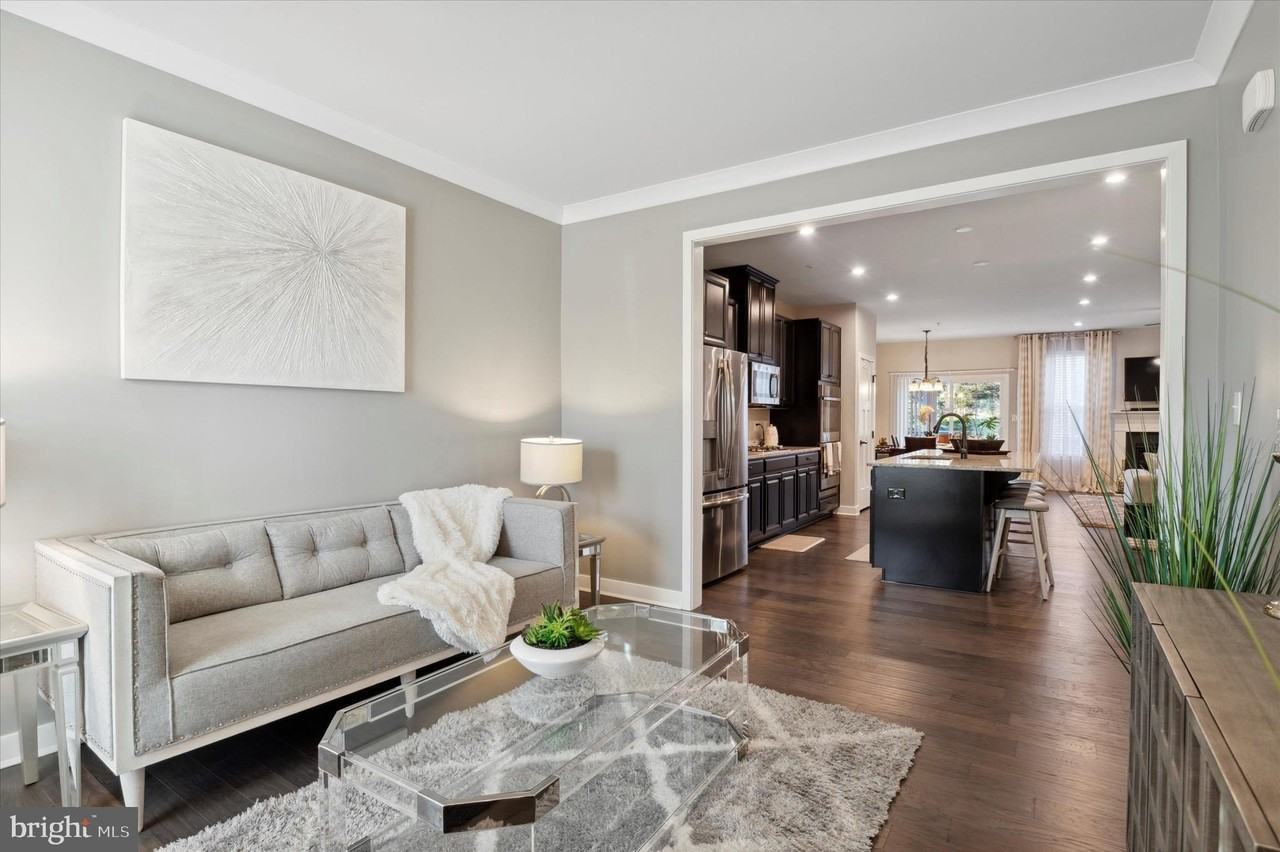 1215 Benjamin Drive - Photo 2 of 27