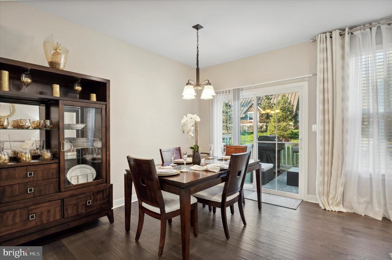 1215 Benjamin Drive - Photo 6 of 27