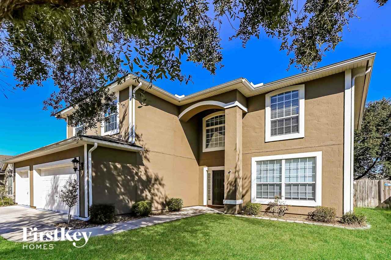 14063 Golden Eagle Dr - Photo 2 of 15