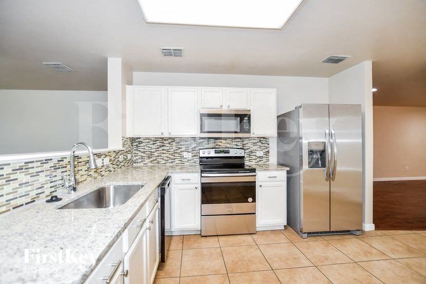 12325 Arbor Lake Road - Photo 6 of 15