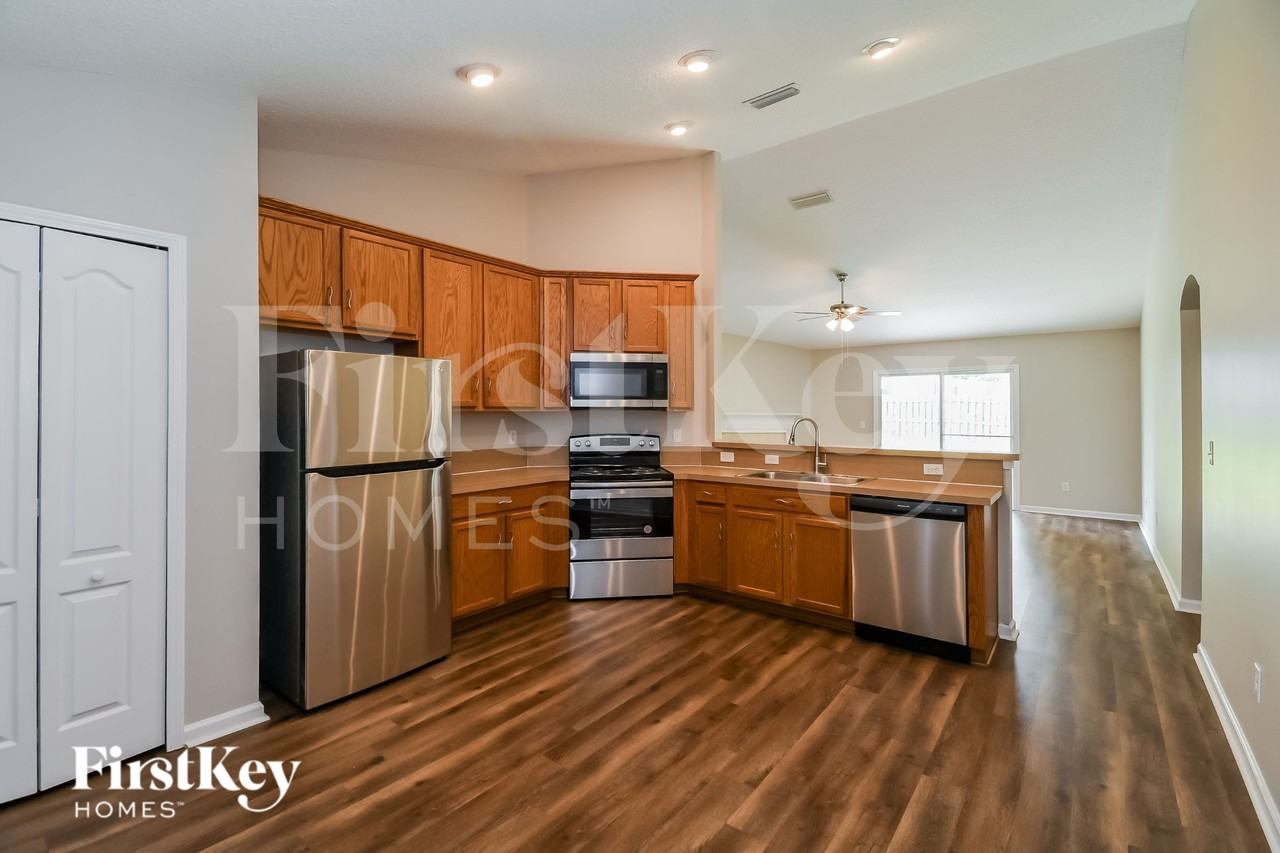 11910 Pikeville Ct - Photo 7 of 15