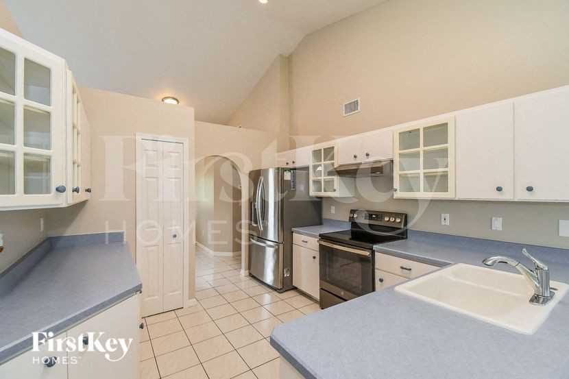 47 Flemingwood Lane - Photo 6 of 15