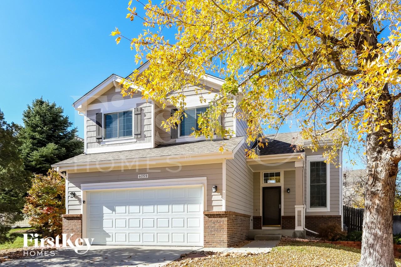 4059 S Shawnee St - Photo 2 of 15