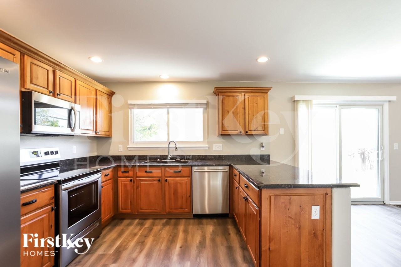 4059 S Shawnee St - Photo 6 of 15