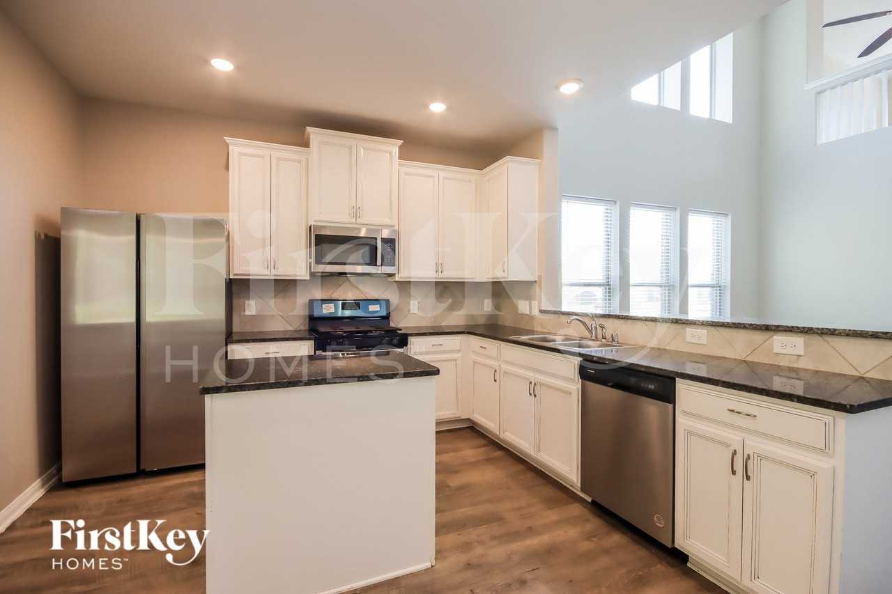 6193 White Oak Leaf Loop - Photo 6 of 15