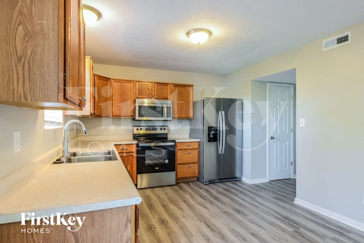 6868 W Odessa Way - Photo 7 of 15