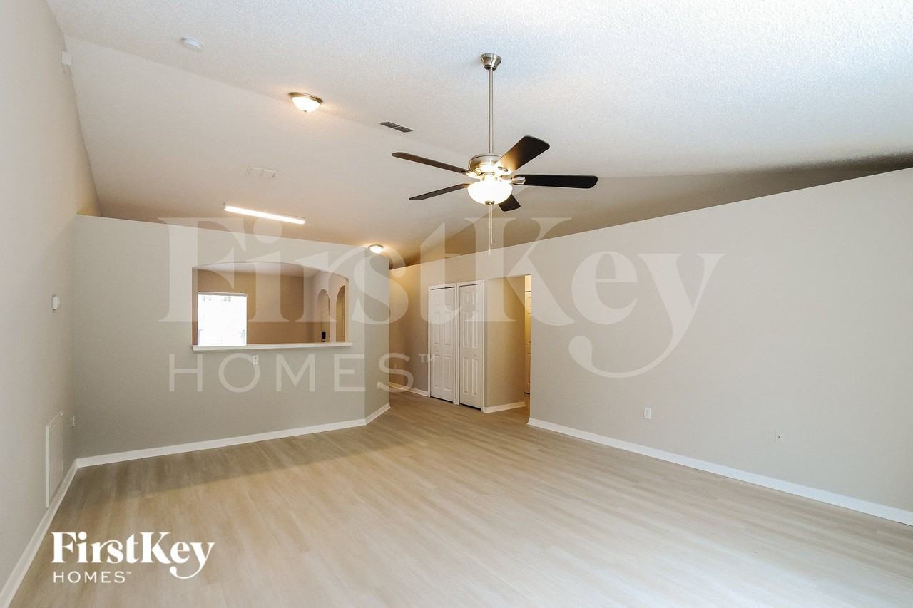 3 Zoffinger Pl - Photo 3 of 15