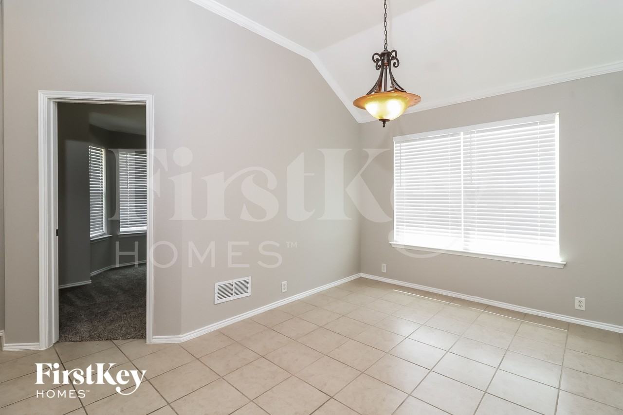 105 Bear Trl - Photo 5 of 15