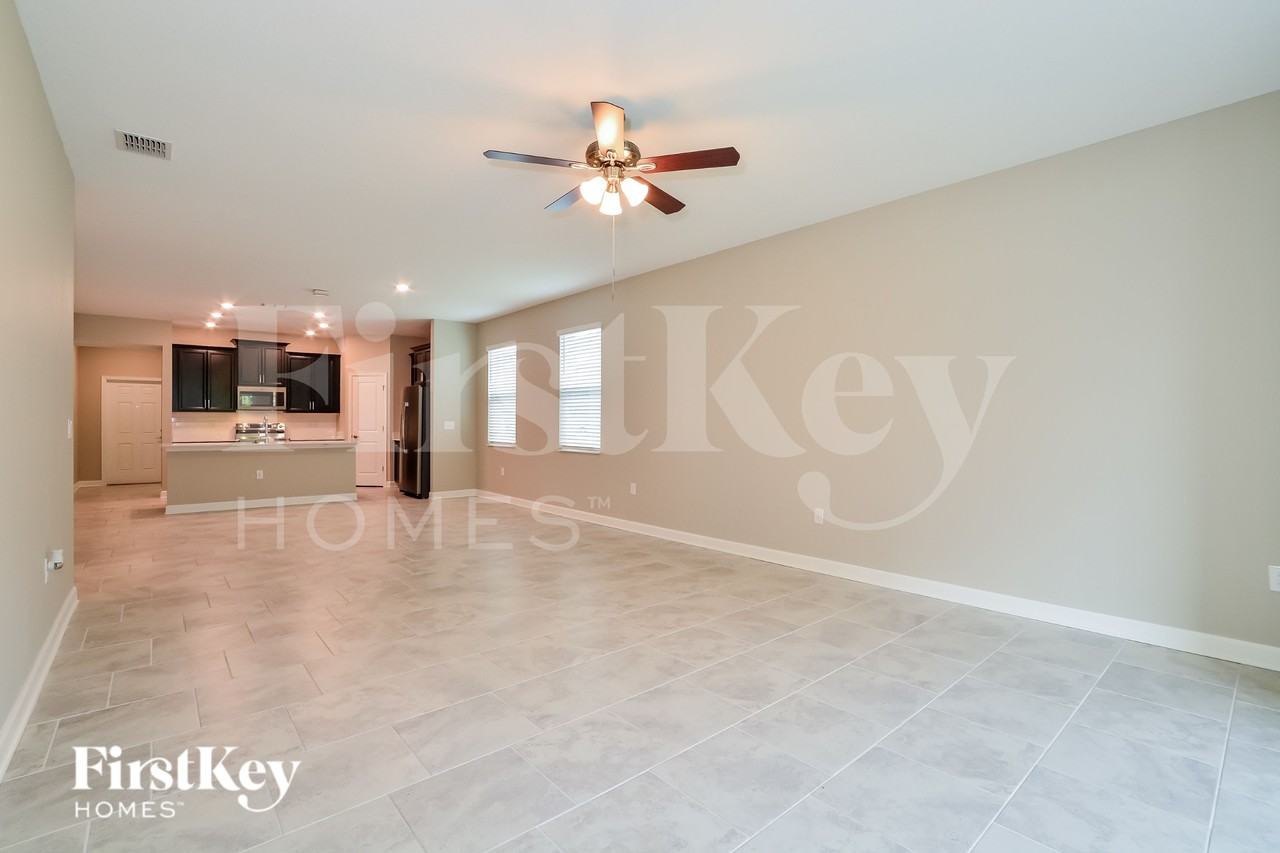 4451 Seven Canyons Dr - Photo 4 of 15