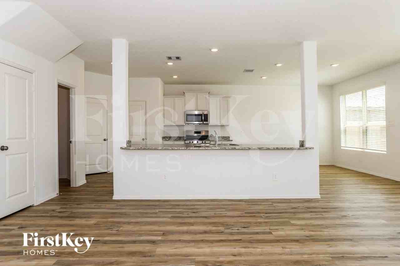 23939 Steep Climb Dr - Photo 3 of 15