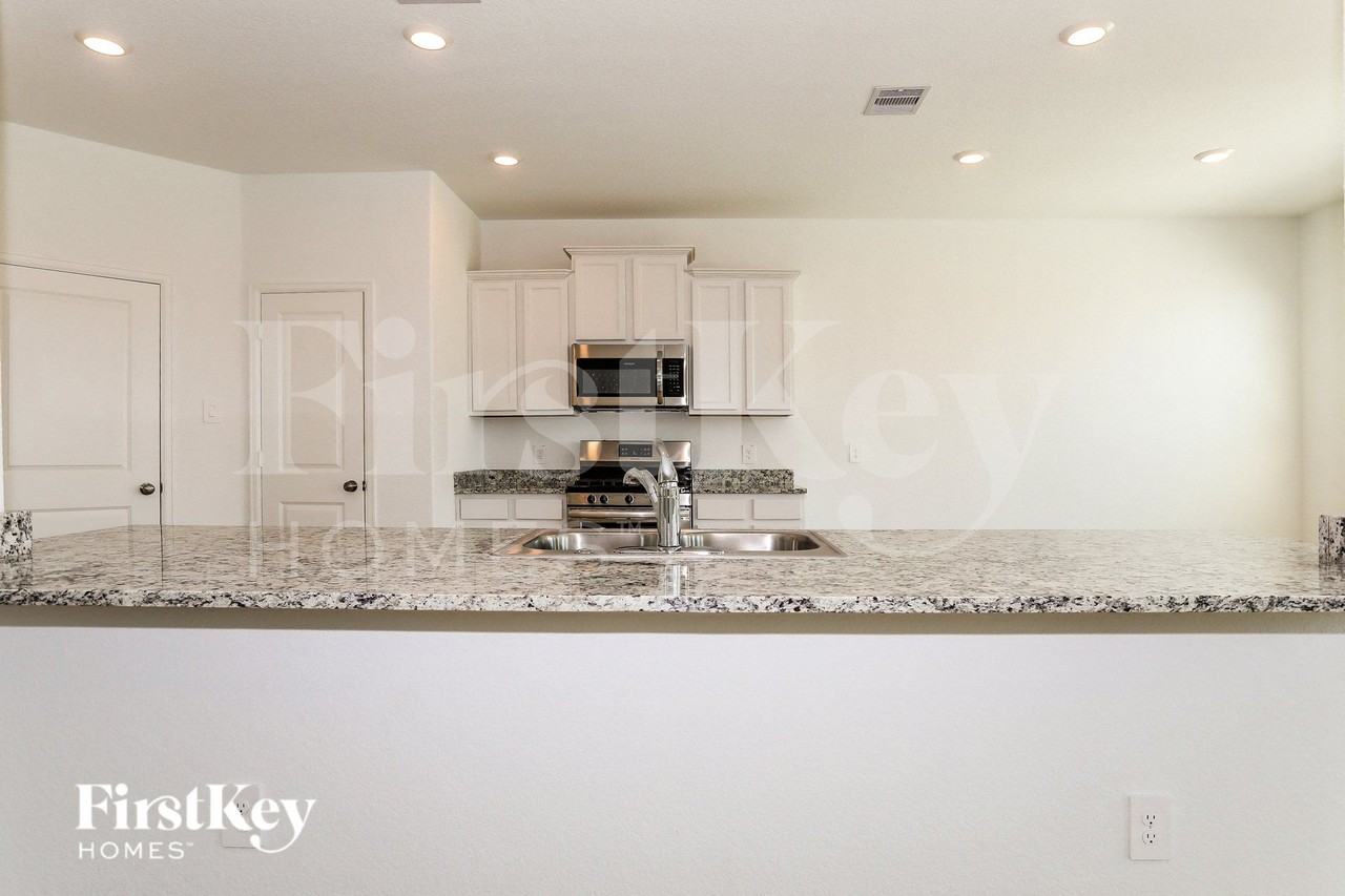 23939 Steep Climb Dr - Photo 5 of 15