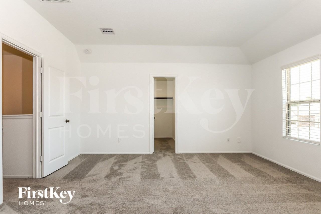 23939 Steep Climb Dr - Photo 7 of 15