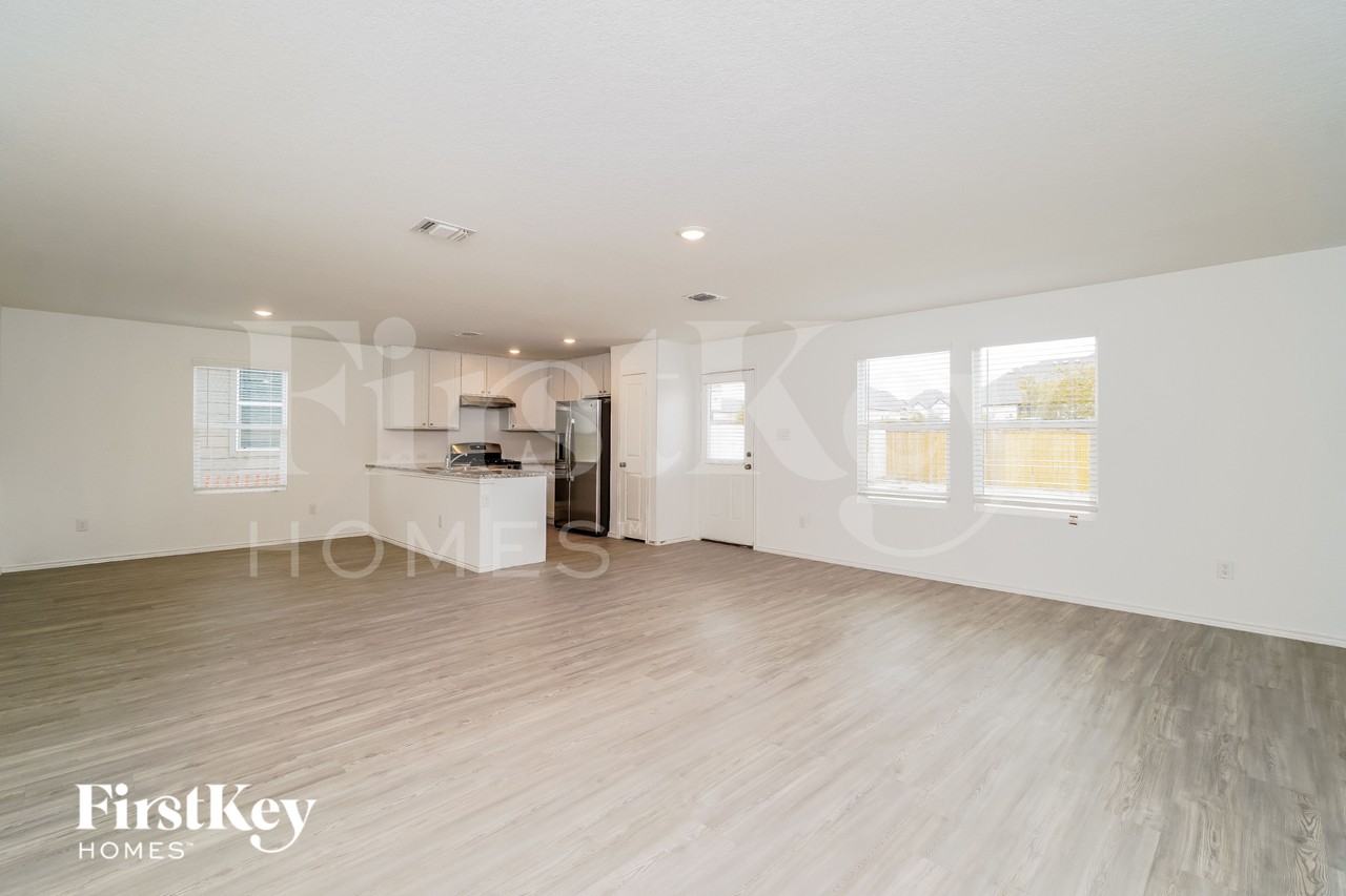 6459 Cibolo Spgs - Photo 3 of 15