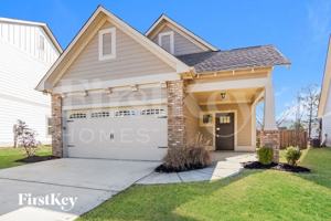 featured image of 2766 Village Lane