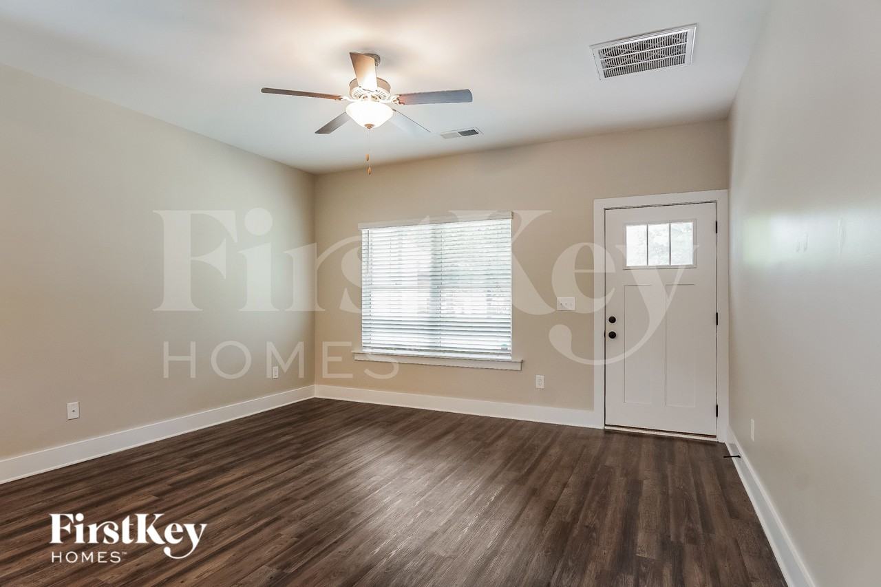 2235 5th Ave S - Photo 3 of 16