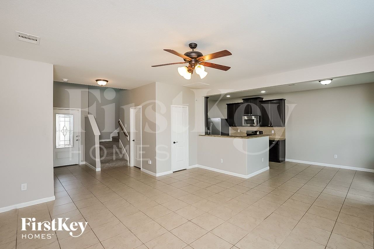 22630 August Crow Dr - Photo 4 of 16