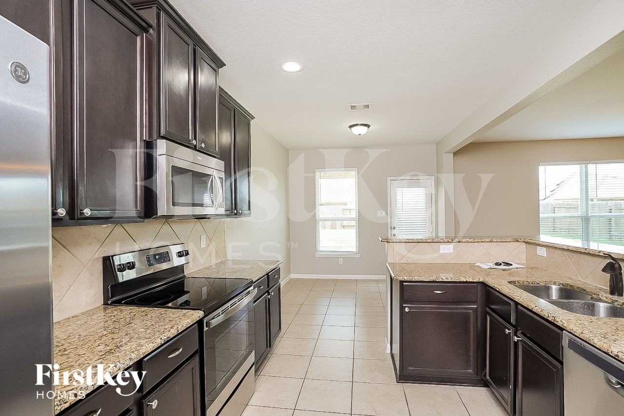 22630 August Crow Dr - Photo 5 of 16