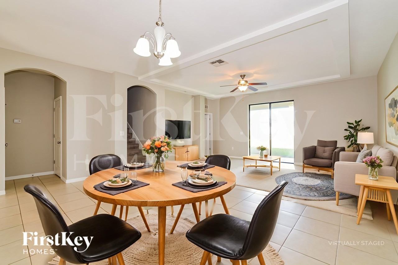 607 Silverthorn Pl - Photo 6 of 19