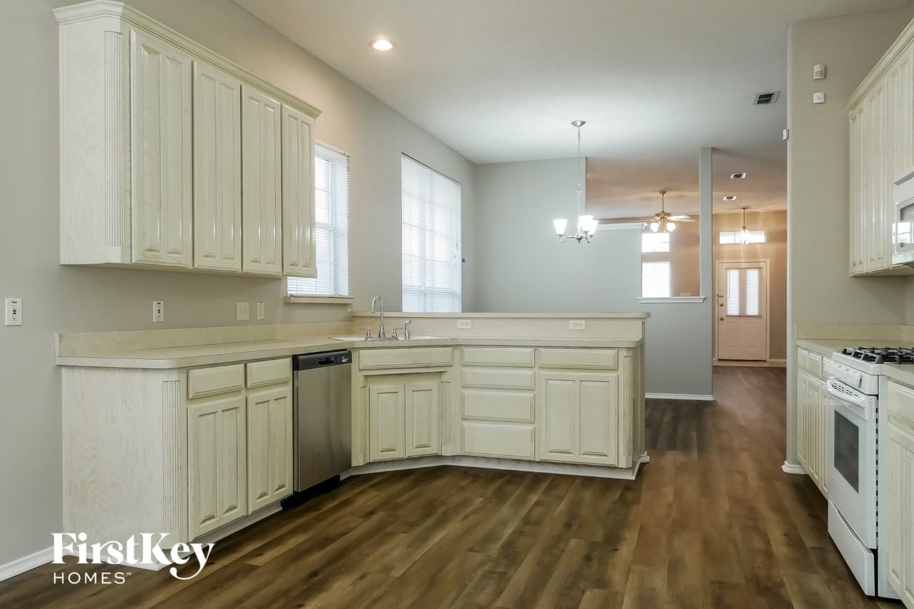 9097 Brushy Creek Trl - Photo 7 of 15