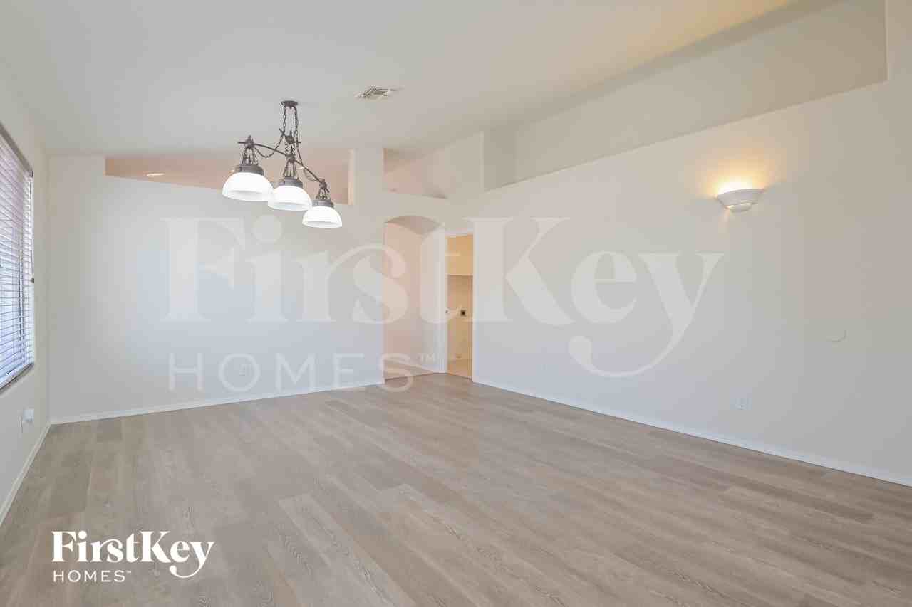 6951 W Red Rock Dr - Photo 4 of 15