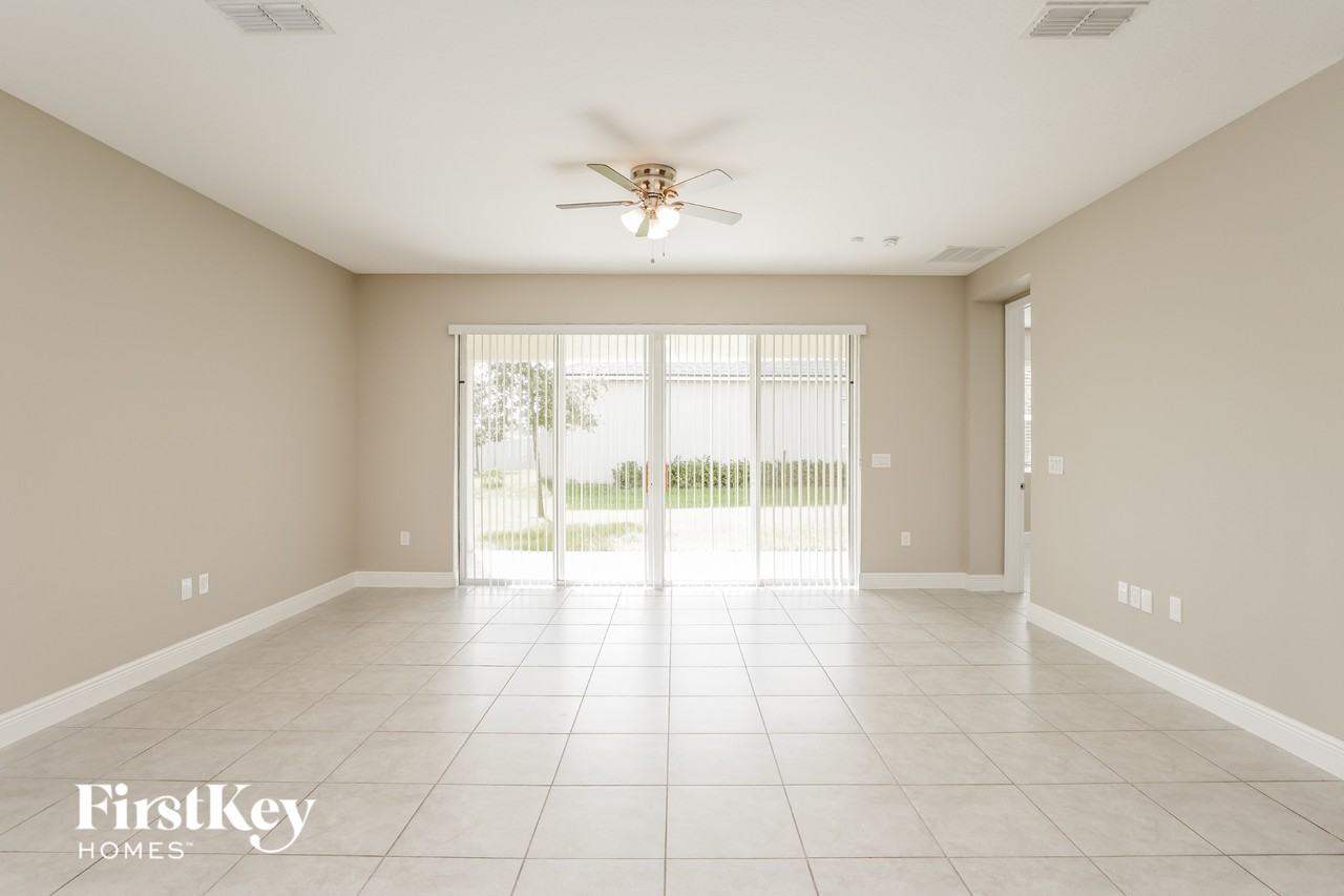 1246 Stratton Ave - Photo 2 of 15