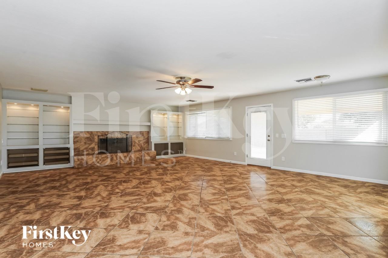 4845 W Las Palmaritas Dr - Photo 2 of 19