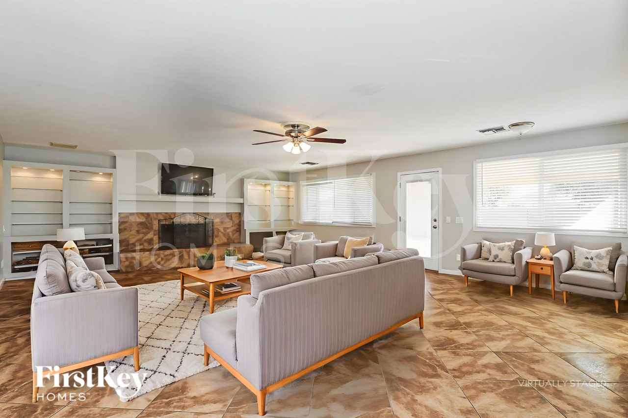 4845 W Las Palmaritas Dr - Photo 3 of 19