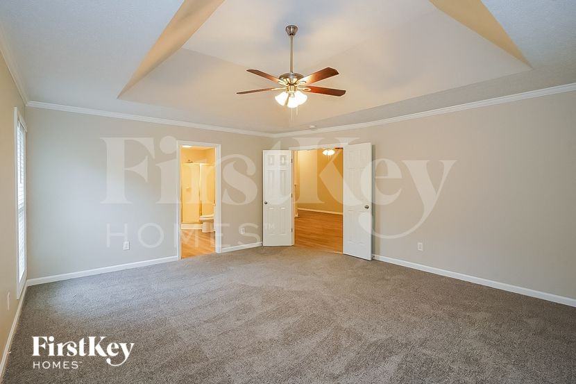 339 Bayhill Dr - Photo 7 of 15