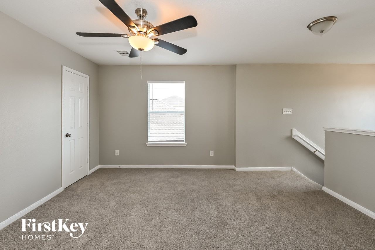 6610 Albion Cresent Dr - Photo 7 of 15