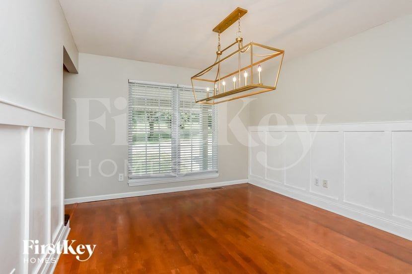 1387 Still House Creek Rd - Photo 5 of 15