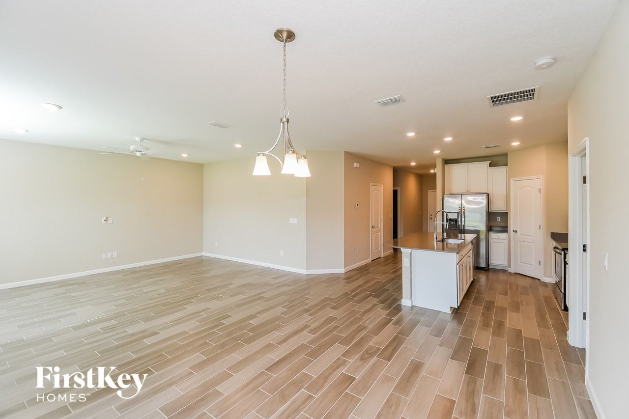 1544 Mathews Manor Dr - Photo 5 of 15