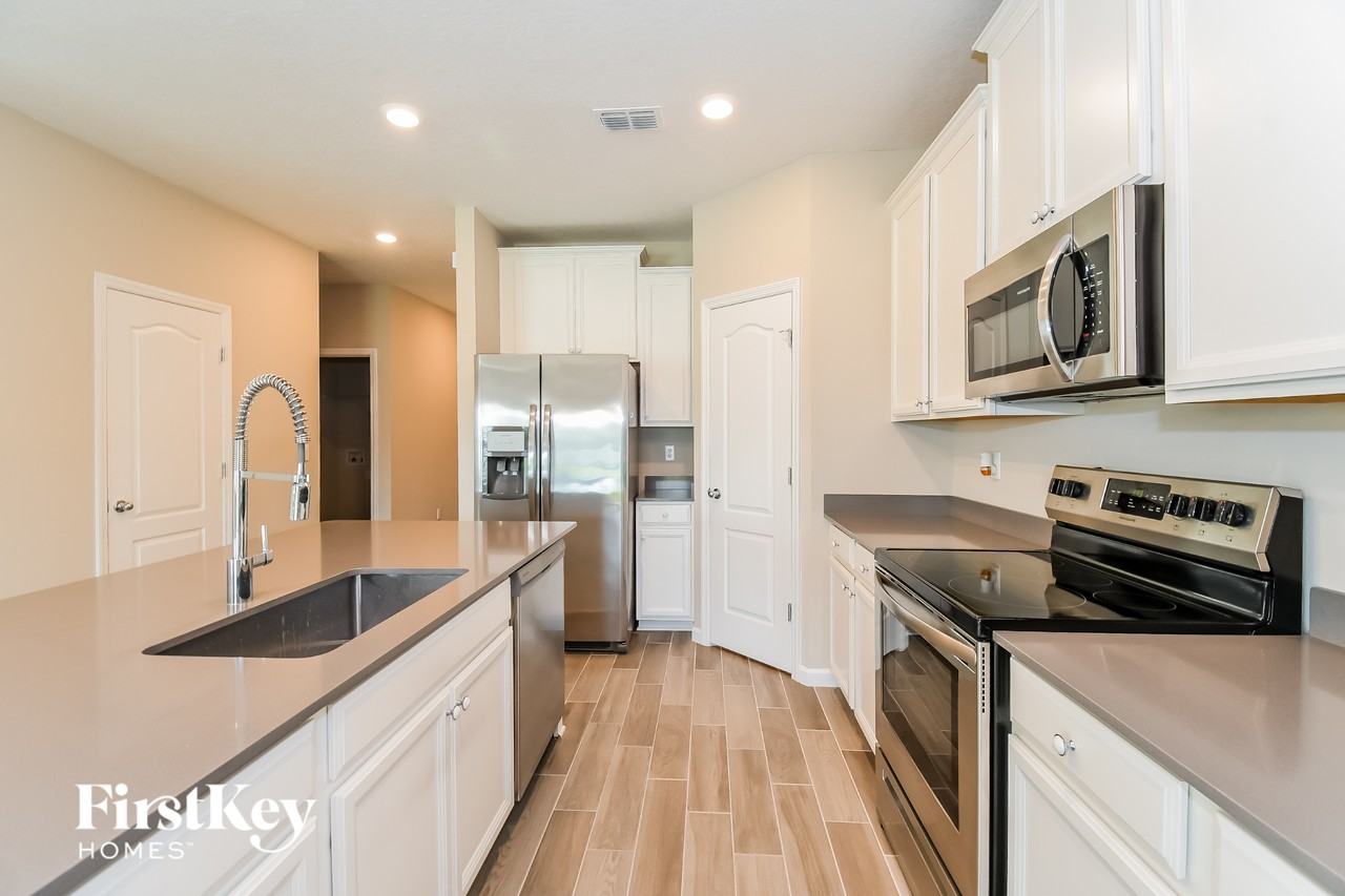 1544 Mathews Manor Dr - Photo 7 of 15