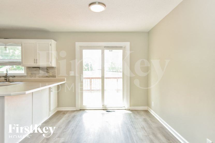 632 Fallbrook Ln - Photo 5 of 15