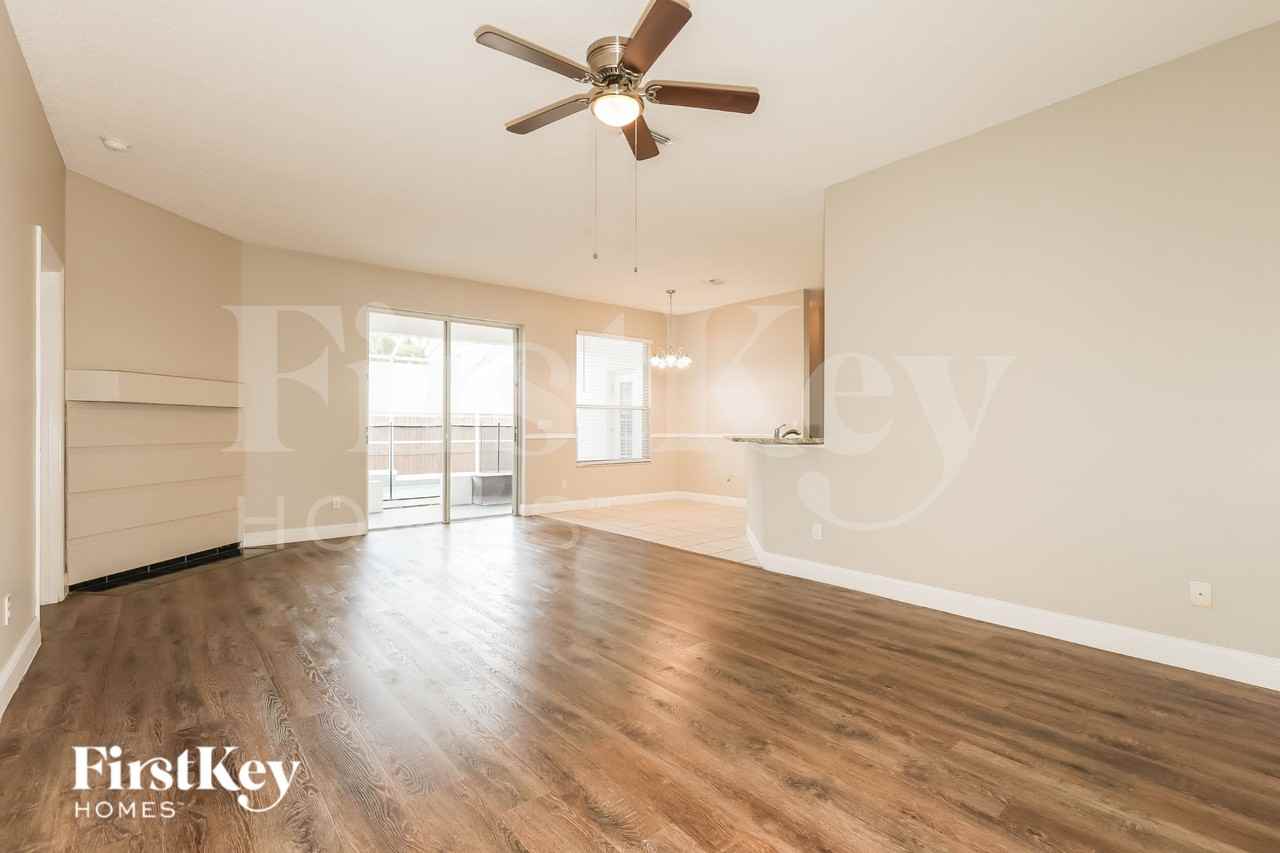 5315 Watson Rd - Photo 3 of 19