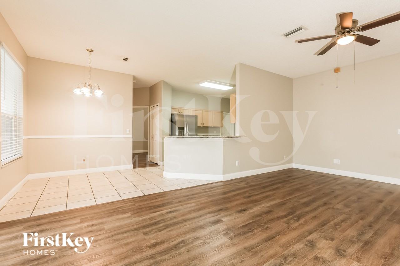 5315 Watson Rd - Photo 5 of 19