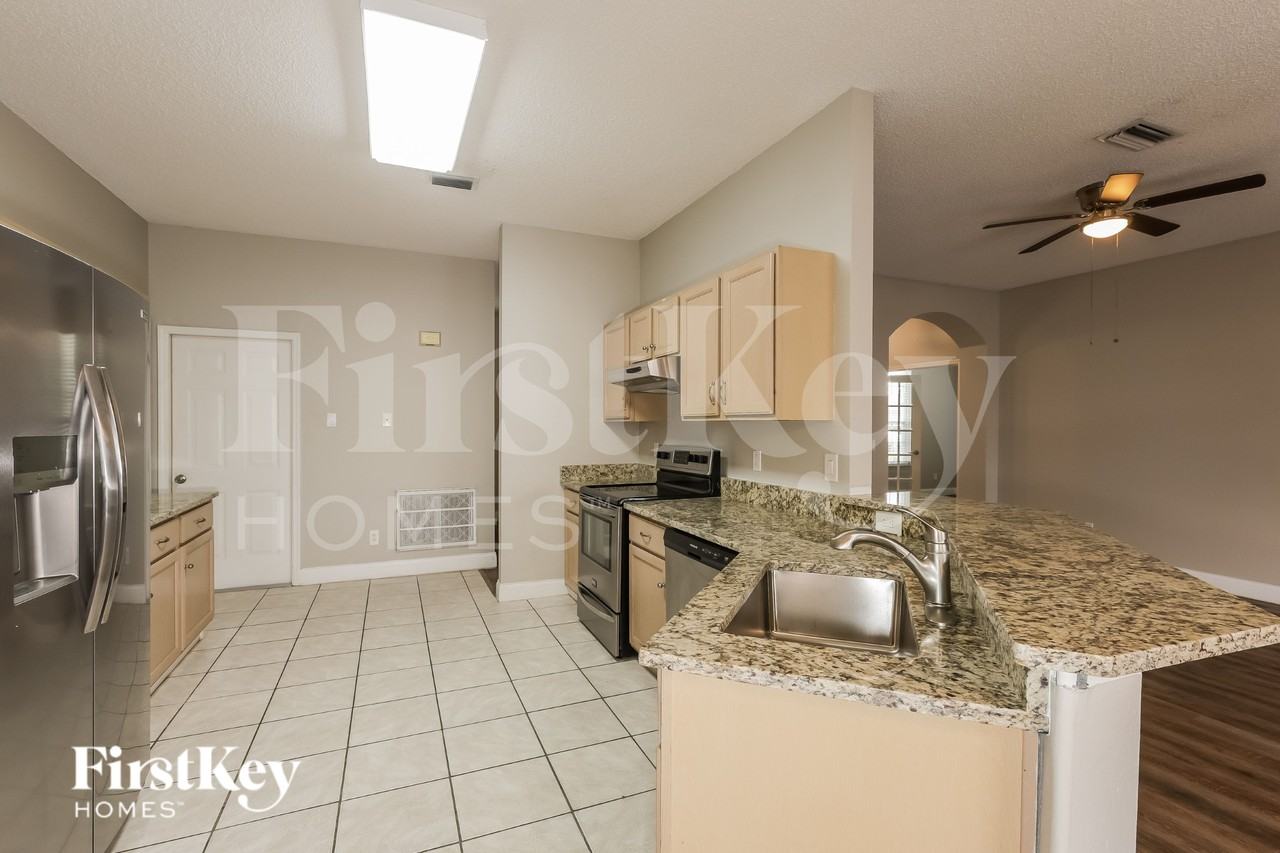 5315 Watson Rd - Photo 7 of 19