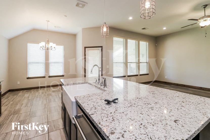 15904 Tall Grass Dr - Photo 5 of 15